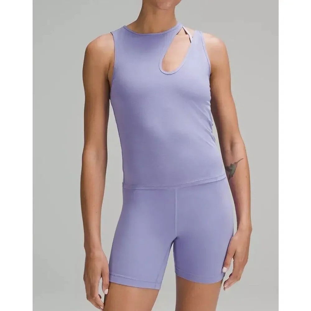 NWT Lululemon Shoulder Cut-Out Yoga Tank Top in Dark‎ Lavender Women's Size 8